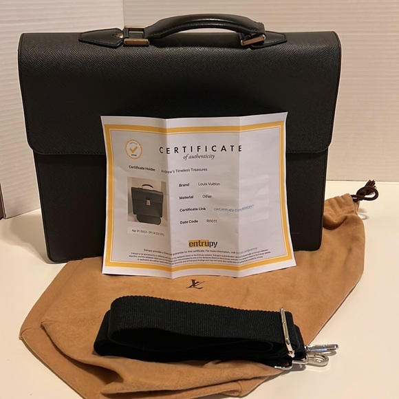 Louis Vuitton Taiga Robusto Black Briefcase Laptop Bag - Picture 16 of 16